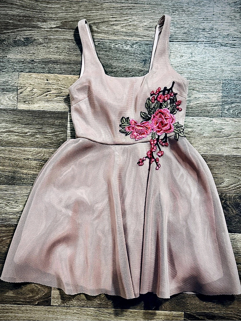 Lulus Floral Embroidered Midi Dress Size XL Like New